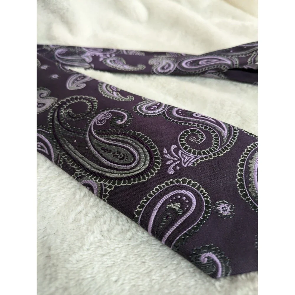 Perry Ellis Portfolio Paisley Neck Tie